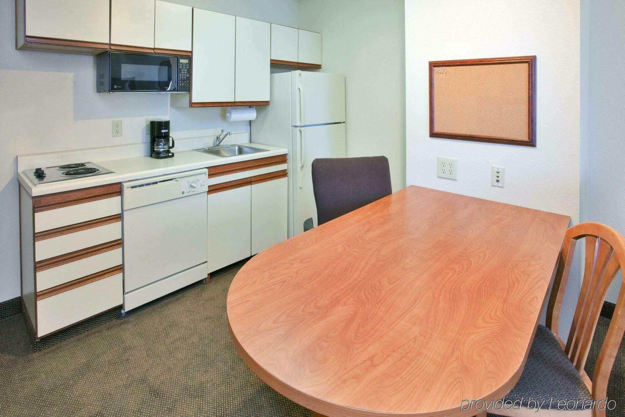 Candlewood Suites Newport News-Yorktown By Ihg Room photo